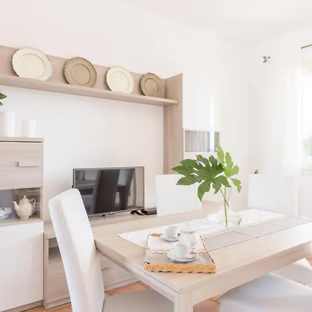 公寓 Flaches Panorama By Interhome